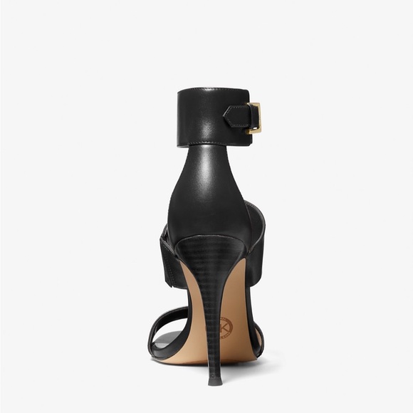 MICHAEL KORS Amos Leather Sandal, size 8, black - Picture 2 of 6